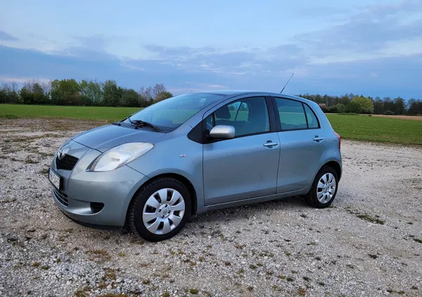 toyota Toyota Yaris cena 13500 przebieg: 154000, rok produkcji 2006 z Wągrowiec